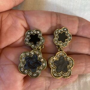 Heidi‎ Daus Flower Dangle Earrings